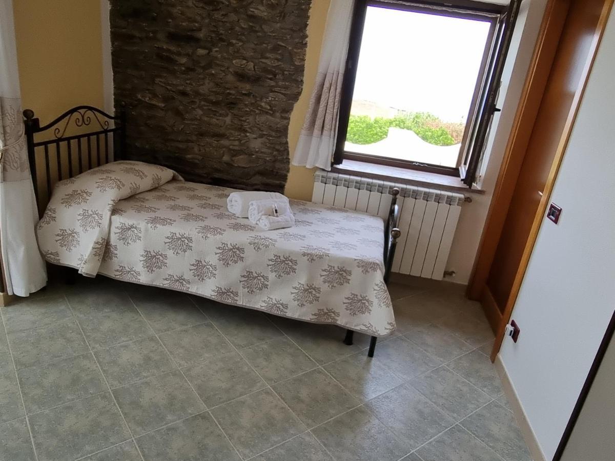 Agriturismo Finagliosu Palmadula Eksteriør billede