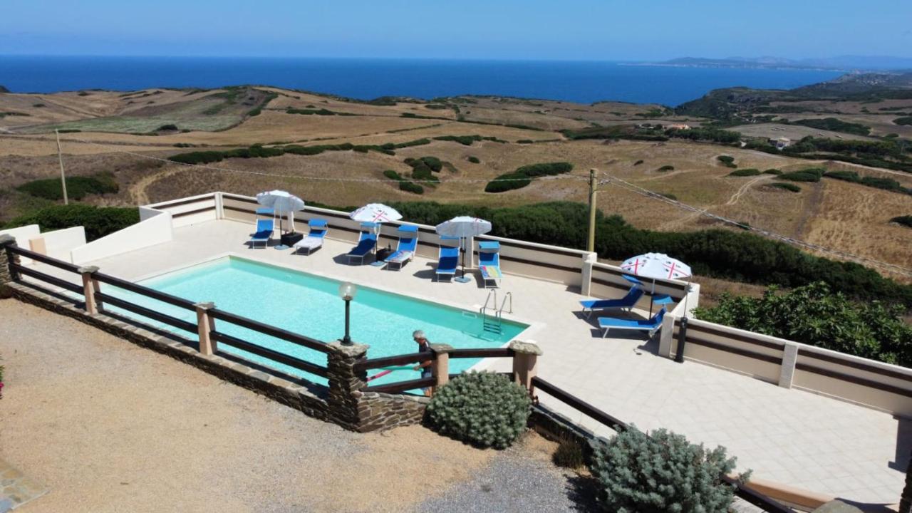 Agriturismo Finagliosu Palmadula Eksteriør billede
