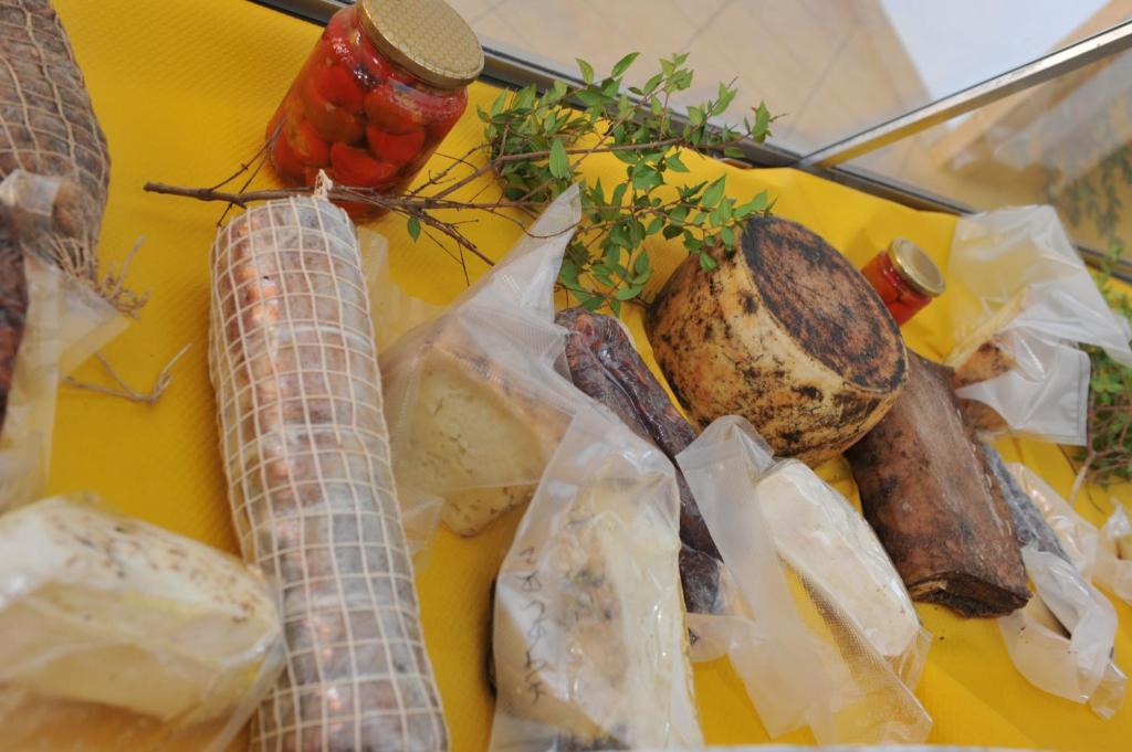 Agriturismo Finagliosu Palmadula Eksteriør billede