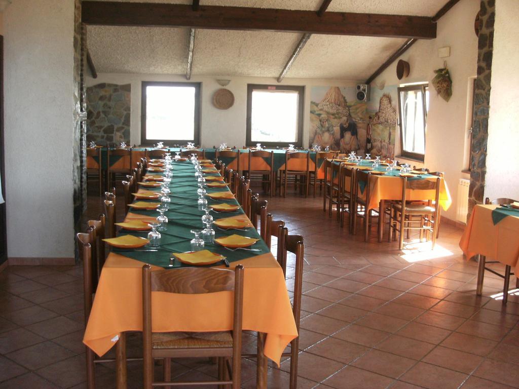 Agriturismo Finagliosu Palmadula Eksteriør billede