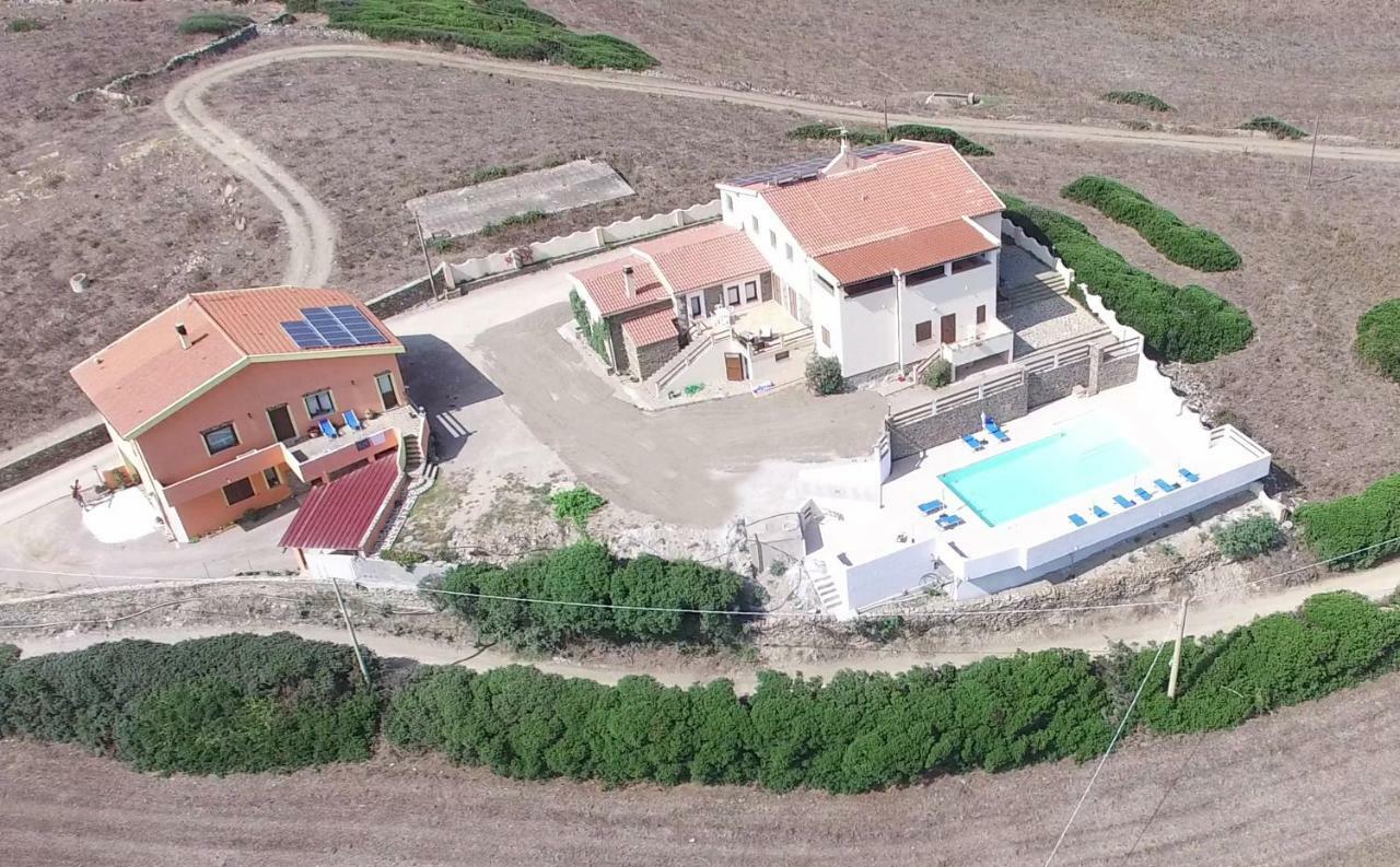 Agriturismo Finagliosu Palmadula Eksteriør billede